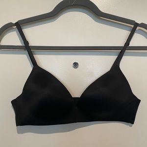 Gap Everyday Smooth Wireless Bra